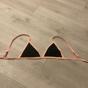 Swim top. Size medium. Adjusted straps